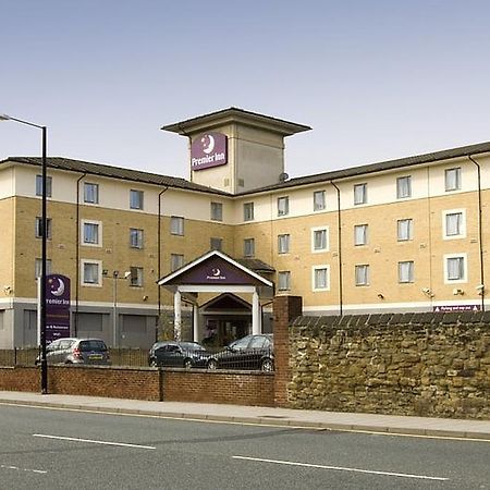 Premier Inn Newcastle City Centre Millennium Bridge Newcastle upon Tyne Exterior foto