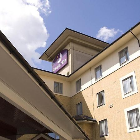 Premier Inn Newcastle City Centre Millennium Bridge Newcastle upon Tyne Exterior foto