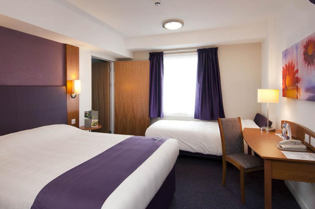 Premier Inn Newcastle City Centre Millennium Bridge Newcastle upon Tyne Quarto foto