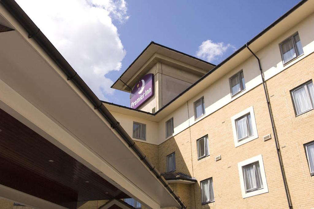 Premier Inn Newcastle City Centre Millennium Bridge Newcastle upon Tyne Exterior foto